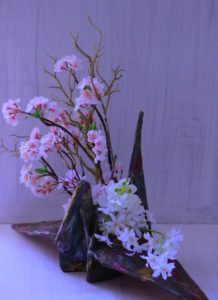 柿渋と和紙でつくる鶴の花器